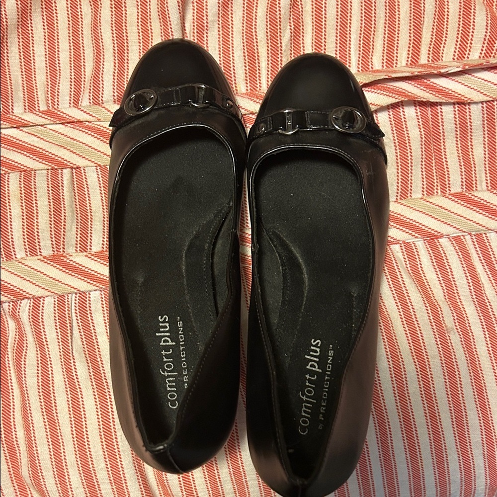 Comfort Plus by Predictions Black Flats